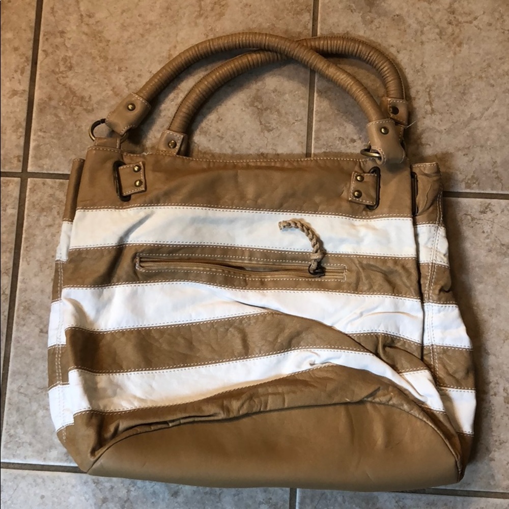 Purse - Picture 2 of 2
